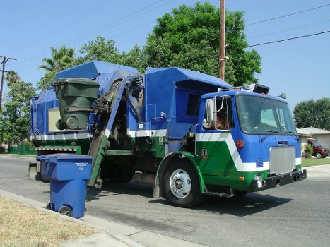 Team of Skip Hire Bayswater ready to assist clients